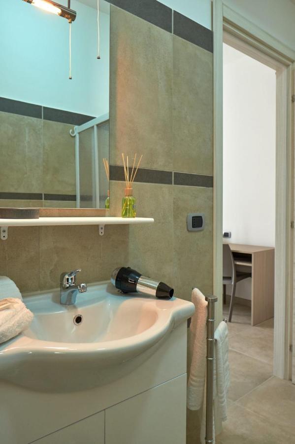 Bouganville House - Casa Vacanze Triparni Luaran gambar